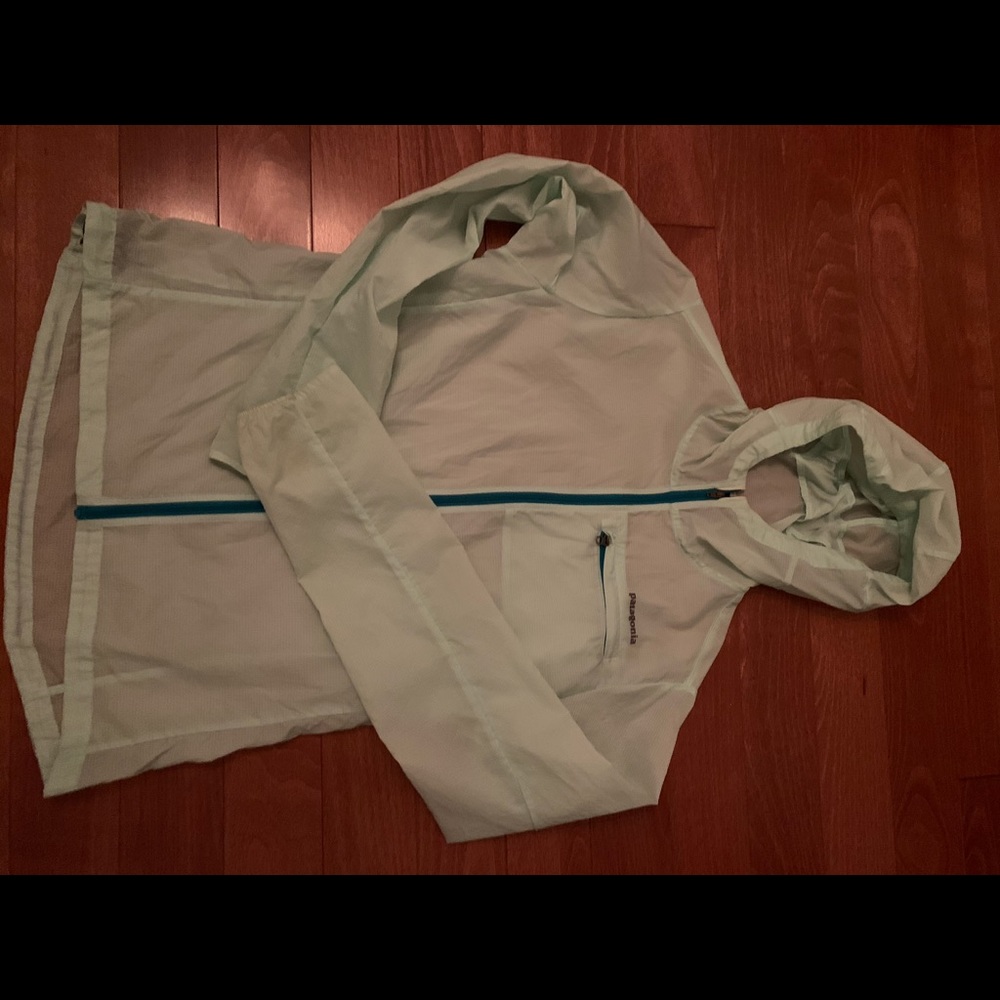 PATAGONIA Womens “Houdini” coat size M